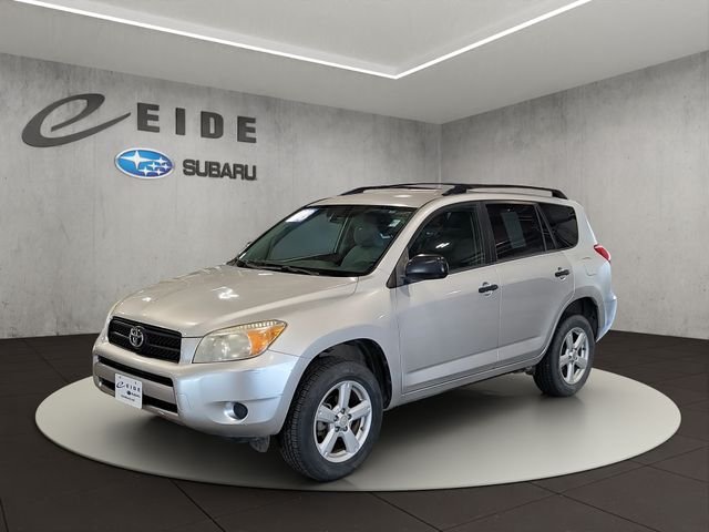 Used 2008 Classic Silver Metallic Toyota Base image 7