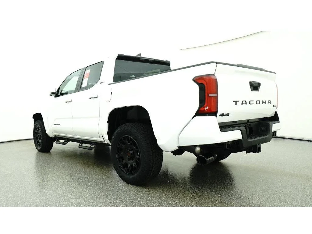 New 2026 Ice Cap Toyota SR5 image 21