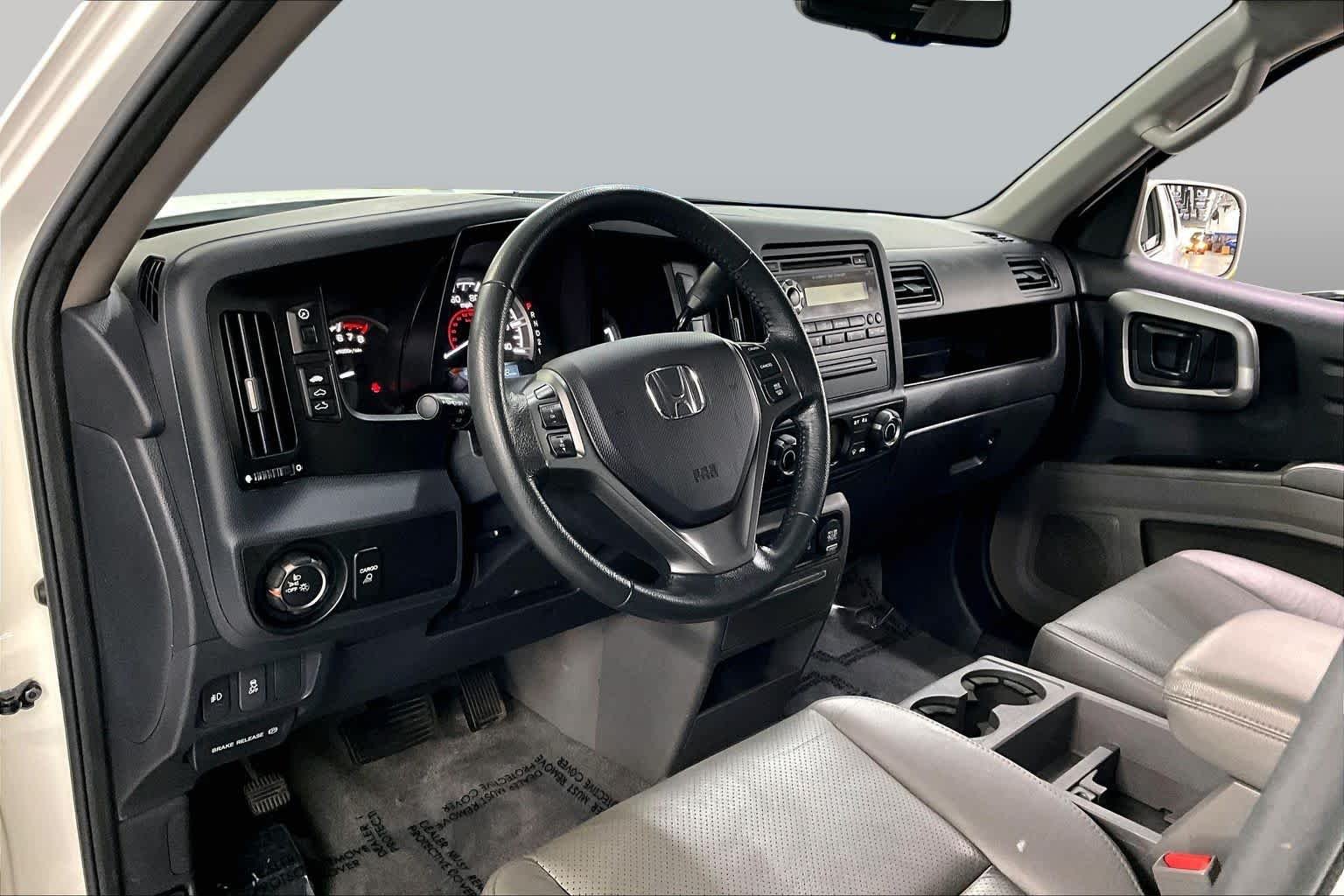 Used 2014  Honda RTL image 16