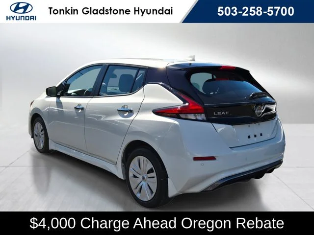 Used 2025 Glacier White Nissan S image 5