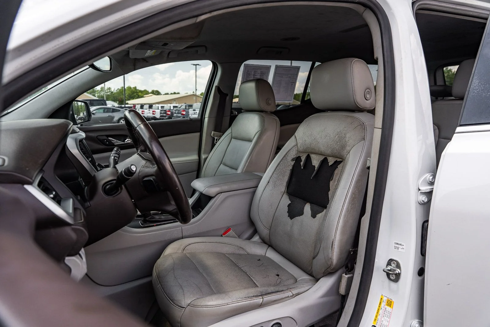 Used 2018 White GMC SLT-2 image 20