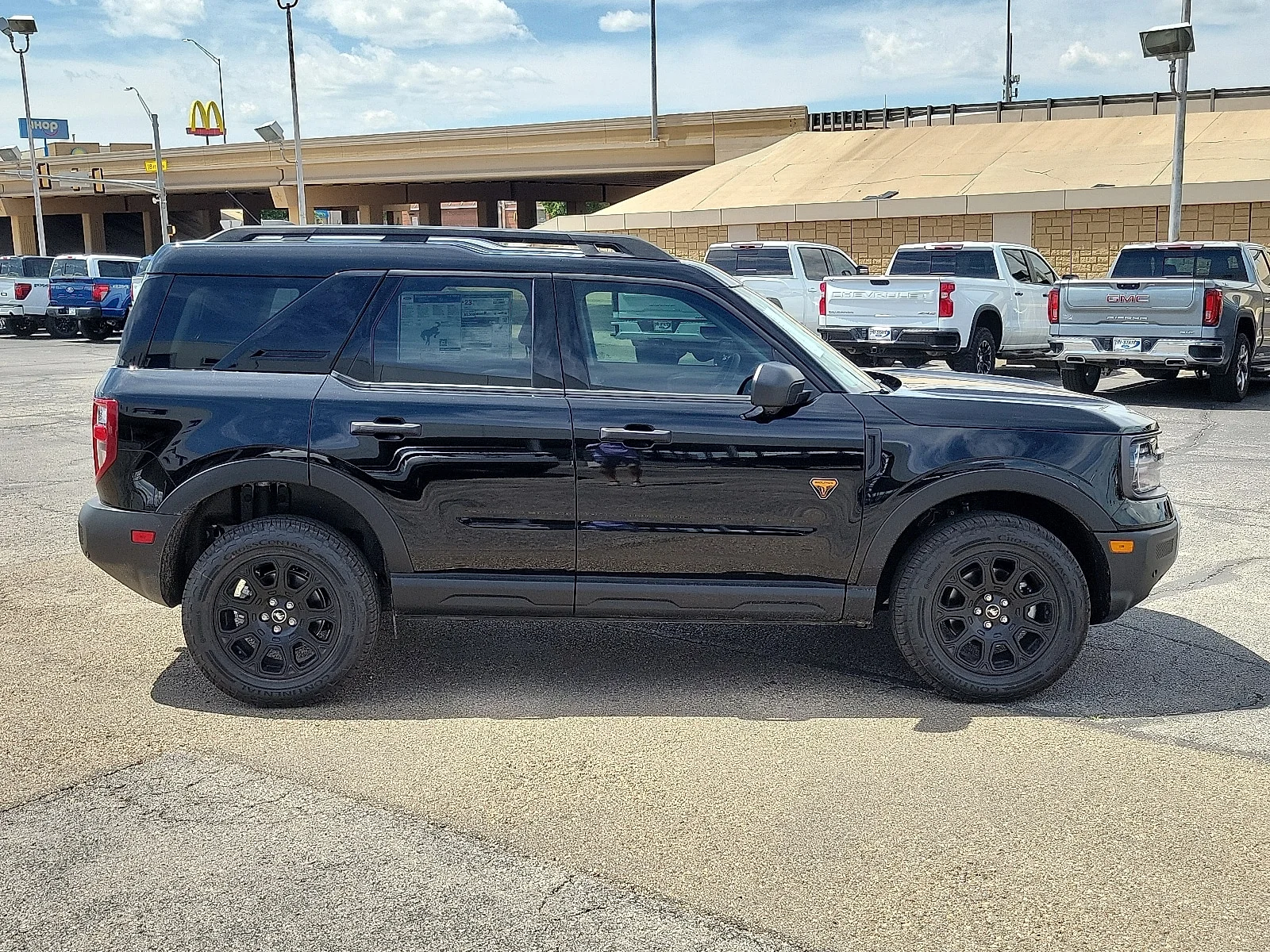New 2025 Shadow Black Ford Badlands&reg; image 5