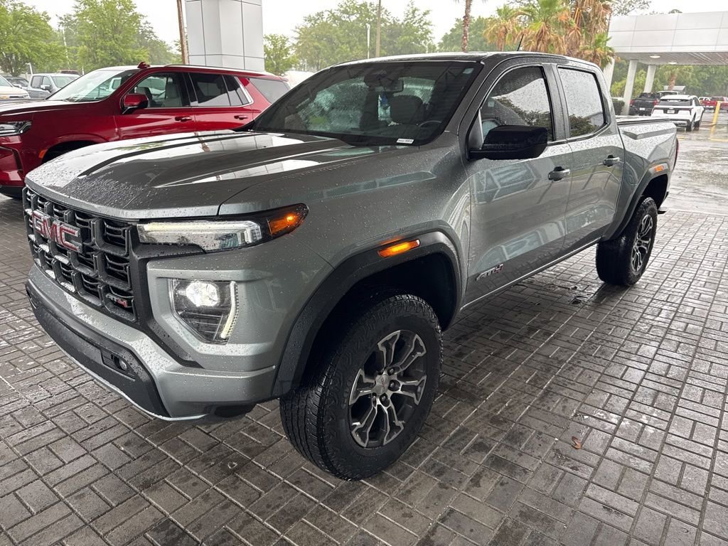 2023 GMC Canyon 4WD AT4 Crew Cab Short Box's photo