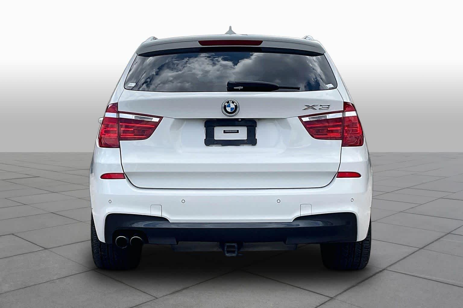 Used 2015 Alpine White BMW xDrive28i image 5