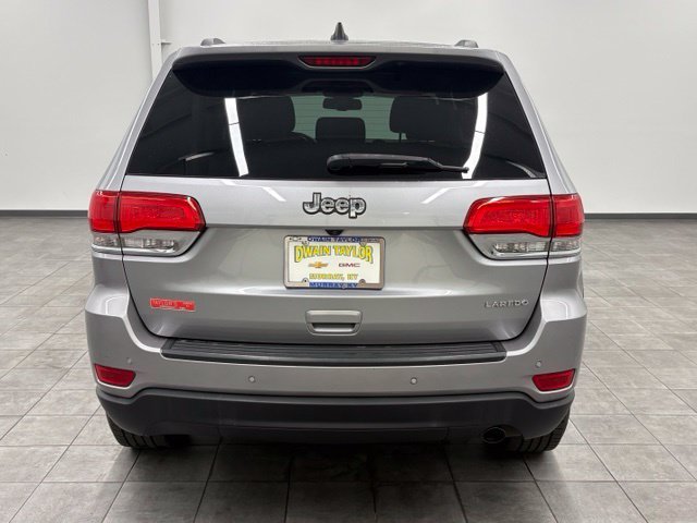 Used 2016 Silver Jeep Laredo image 3