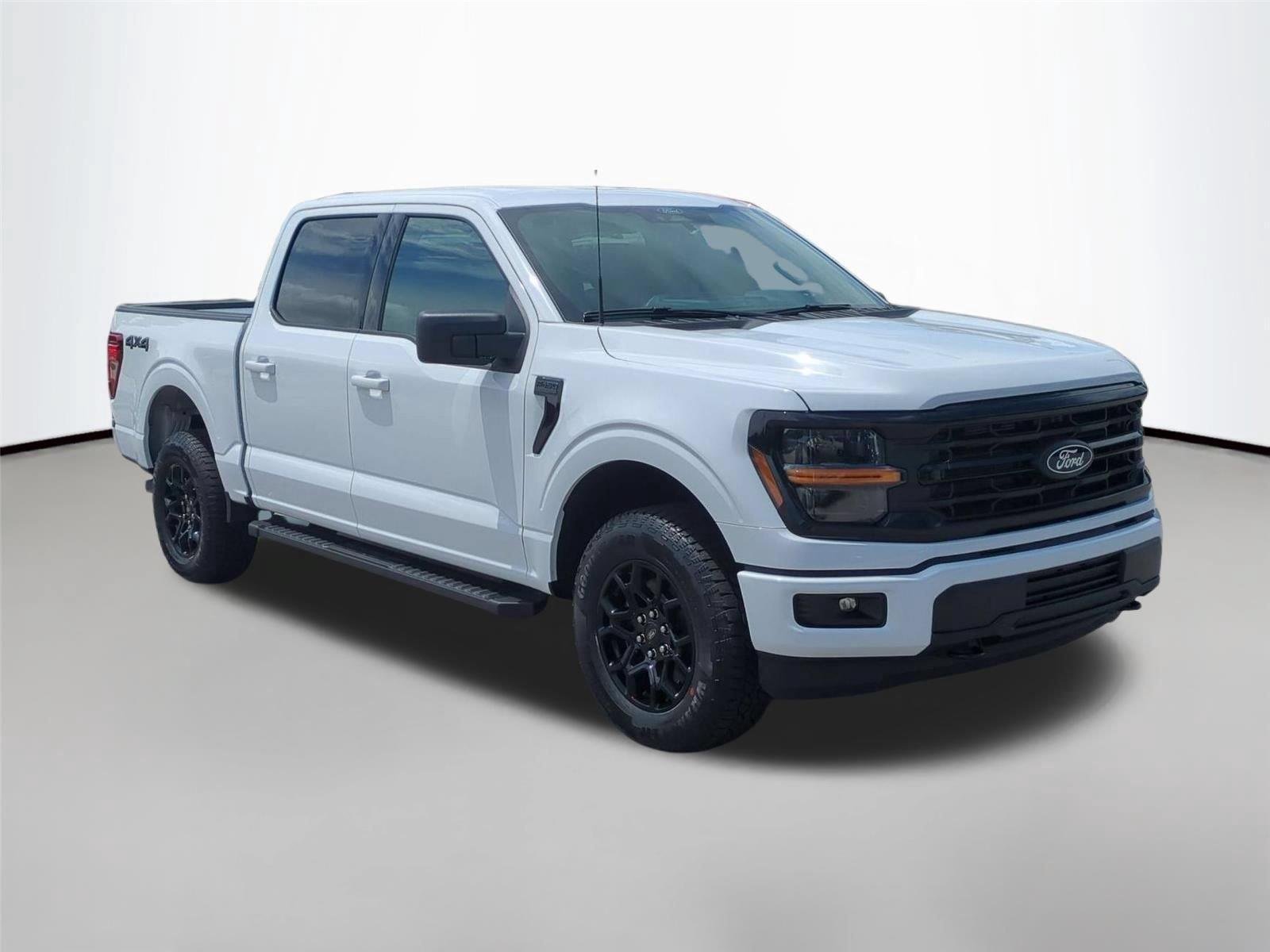 New 2026 Oxford White Ford XLT image 7