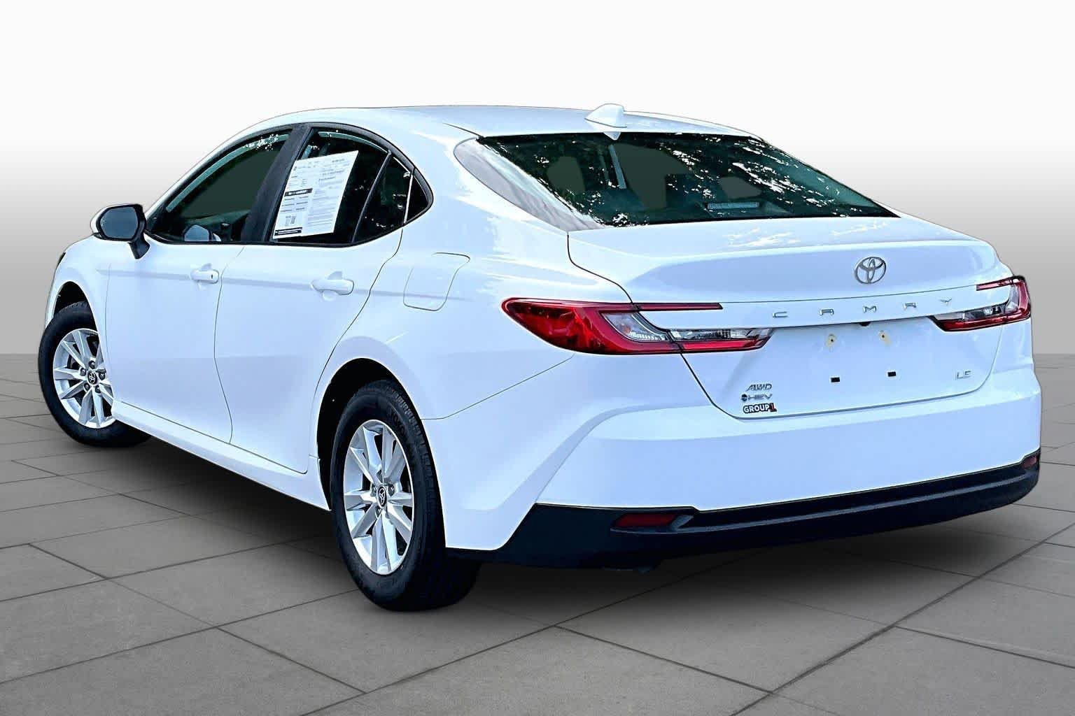Used 2025 Ice Cap Toyota LE image 12