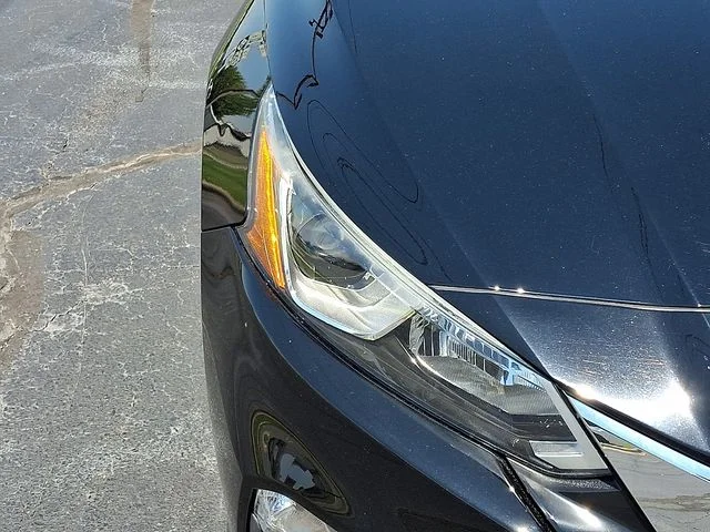 Used 2020 Black Nissan 2.5 S image 9