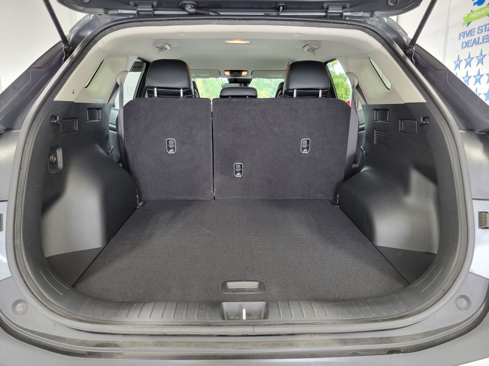 Certified Used 2024 Gray Kia EX image 28
