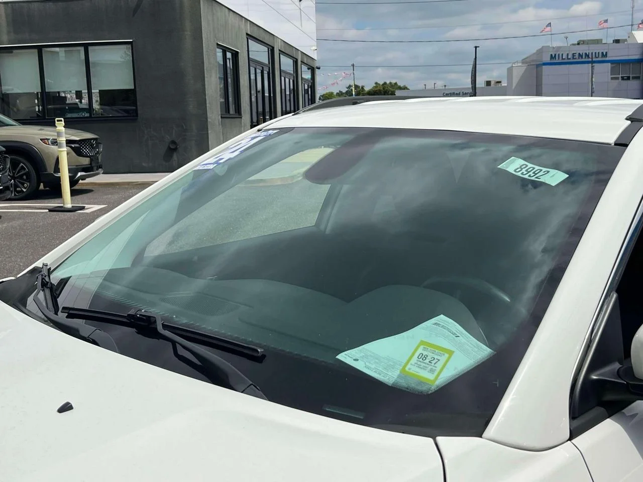 Used 2021 White Clearcoat Jeep Latitude 4x4 image 38