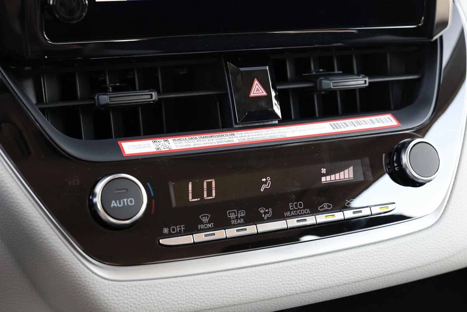 2026 Toyota Corolla LE - Photo 19