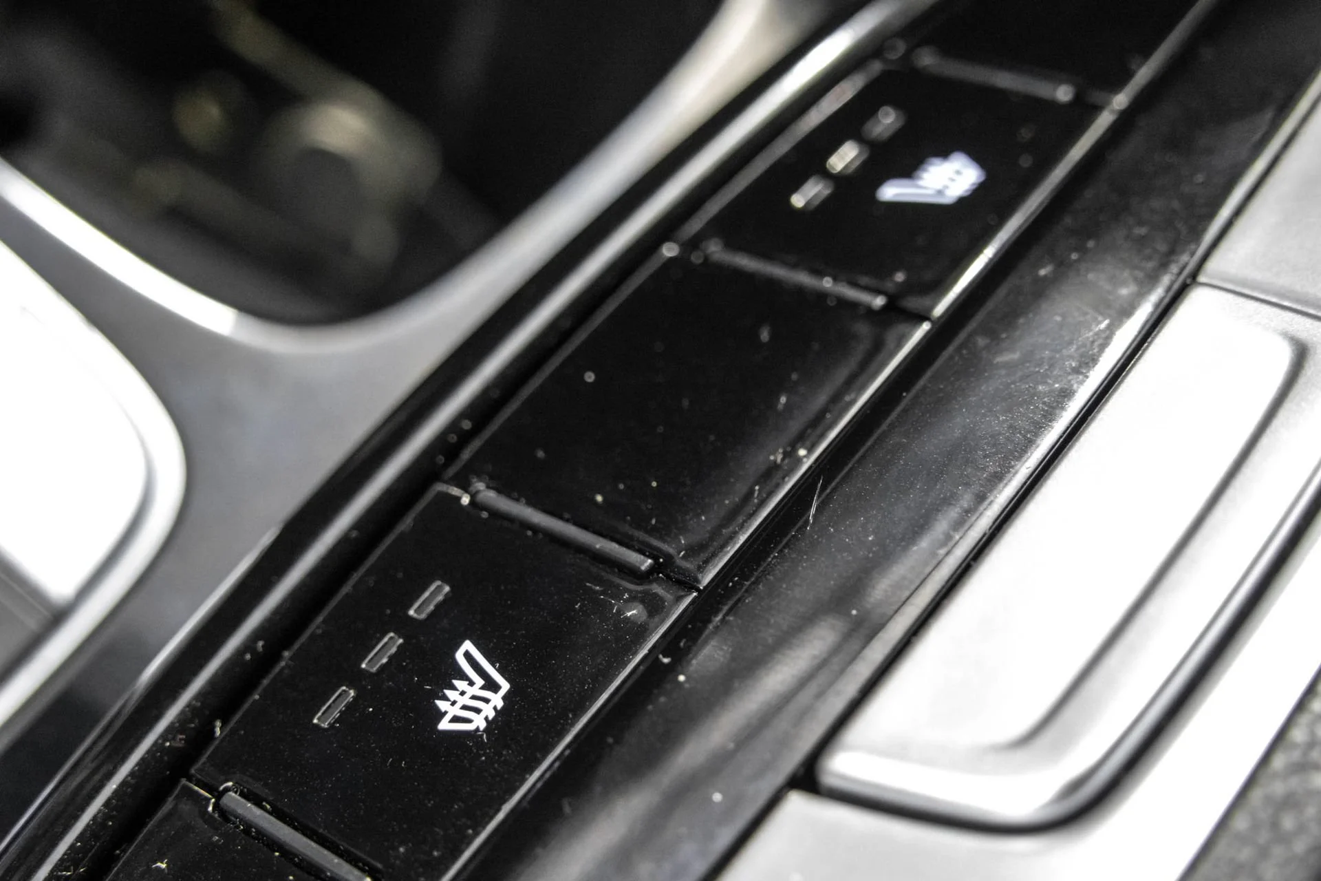 Used 2024  Hyundai SEL image 33