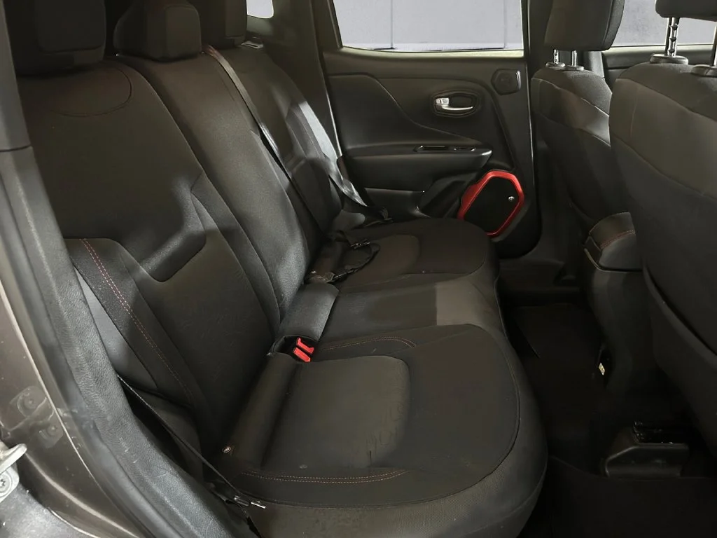 Used 2017 Gray Jeep Trailhawk image 16