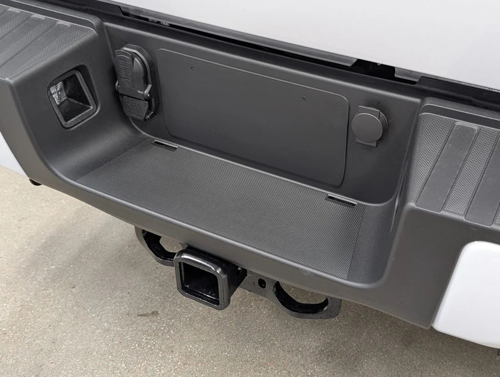 New 2026 Oxford White Ford F-250® XL image 27