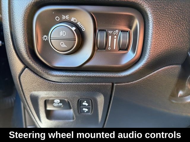 Used 2022 Blue Ram Laramie image 16