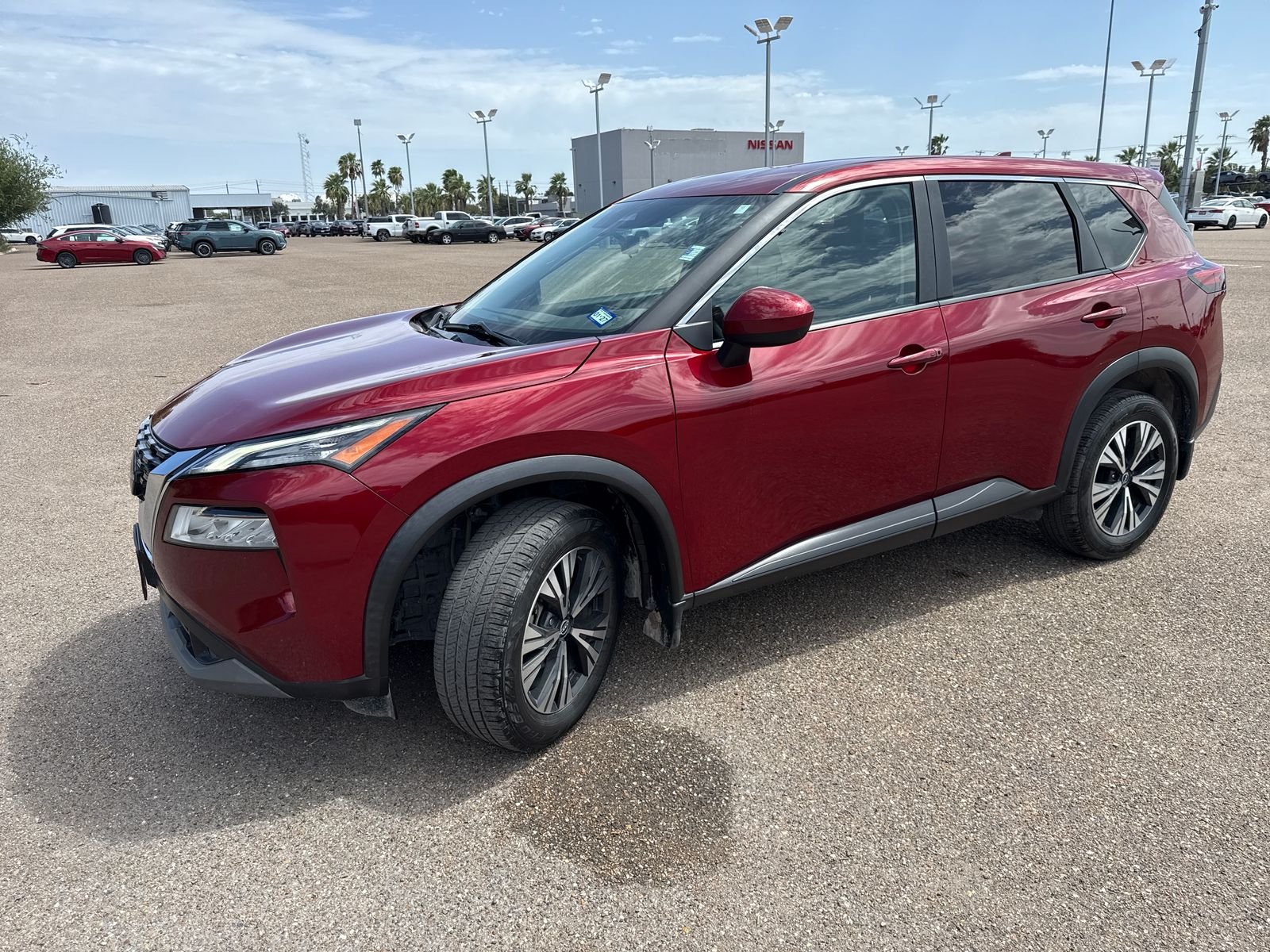 Used 2023 Red Nissan SV image 3