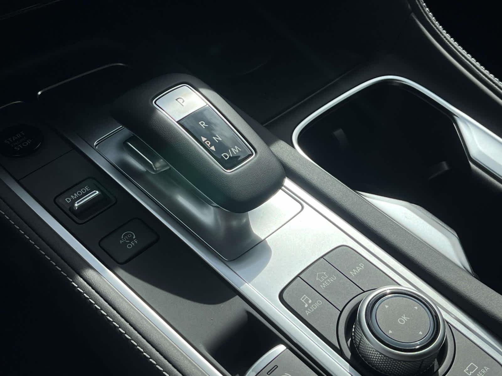 New 2027 Graphite Shadow INFINITI LUXE image 32