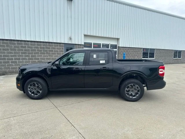 New 2026 Shadow Black Ford XLT image 40