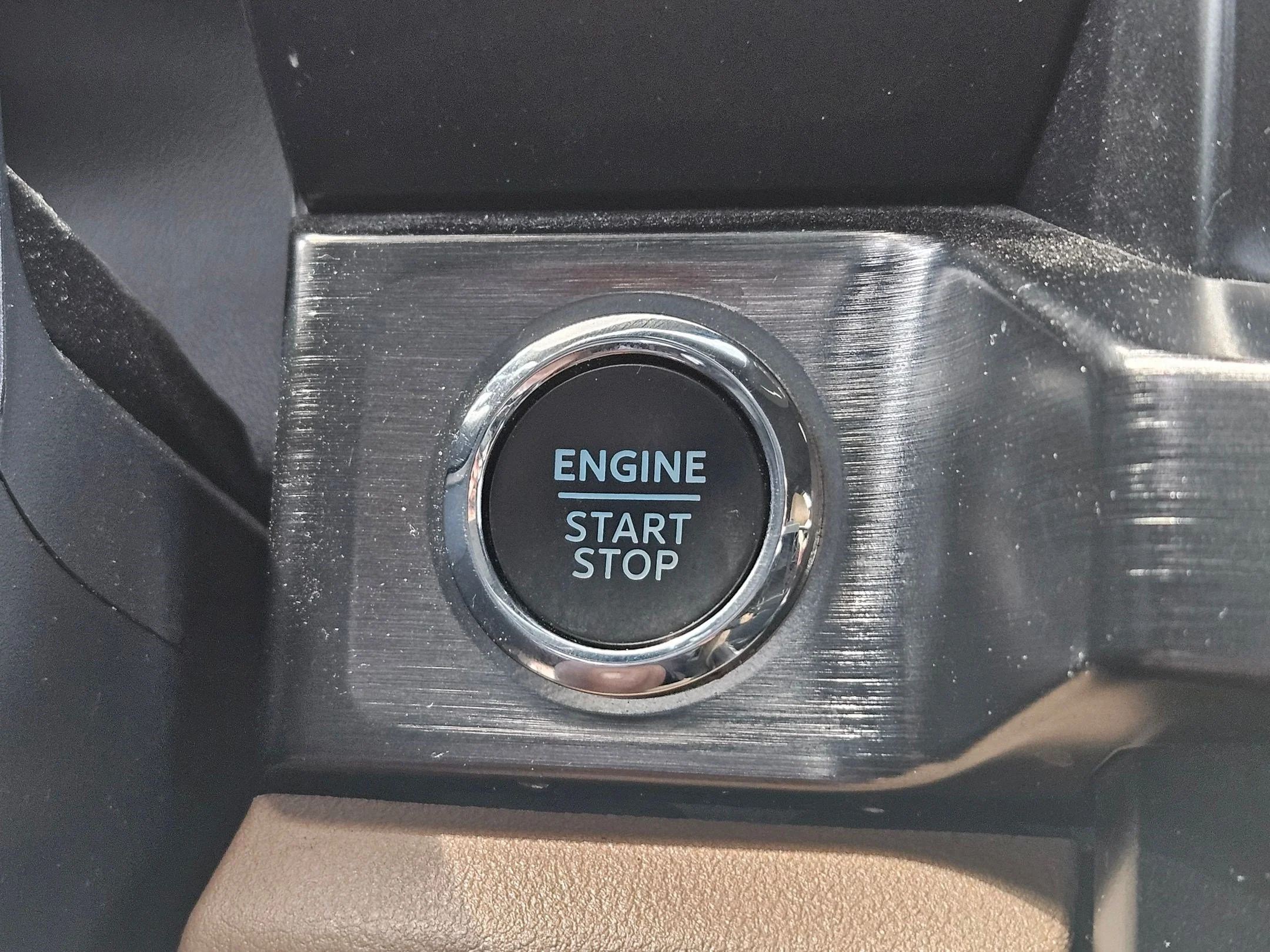 Used 2023 Black Metallic Ford Lariat image 20