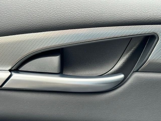 New 2027 2T RAD WHT INFINITI Sport AWD image 12