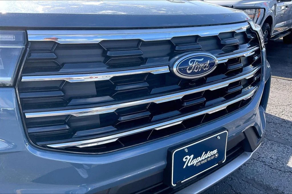 New 2026 Vapor Blue Metallic Ford Active image 31