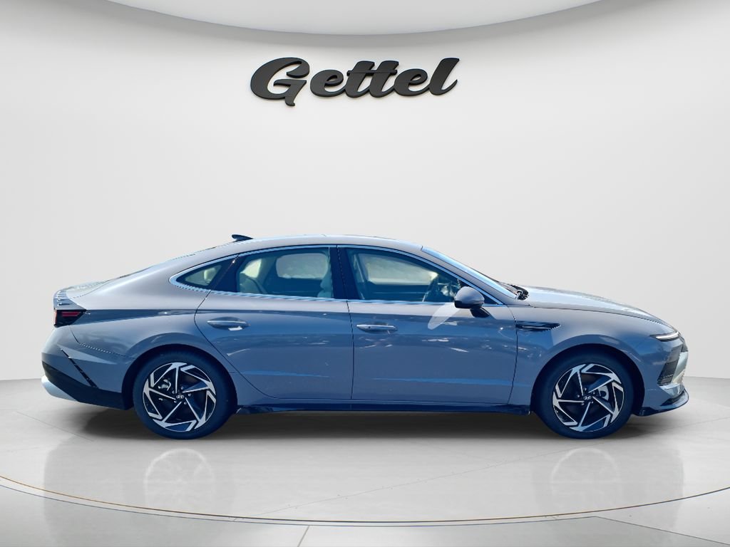 New 2026 Blue Hyundai SEL Sport image 4