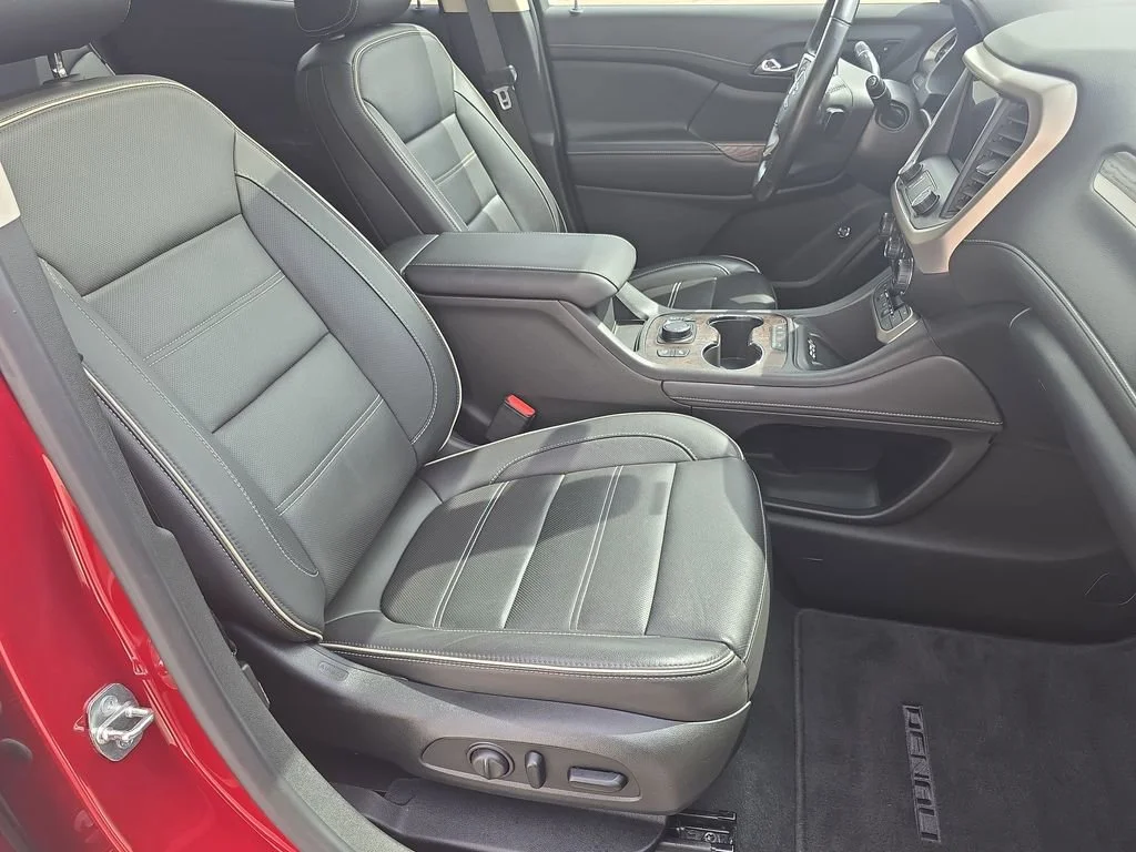 2020 GMC Acadia Denali - Photo 29