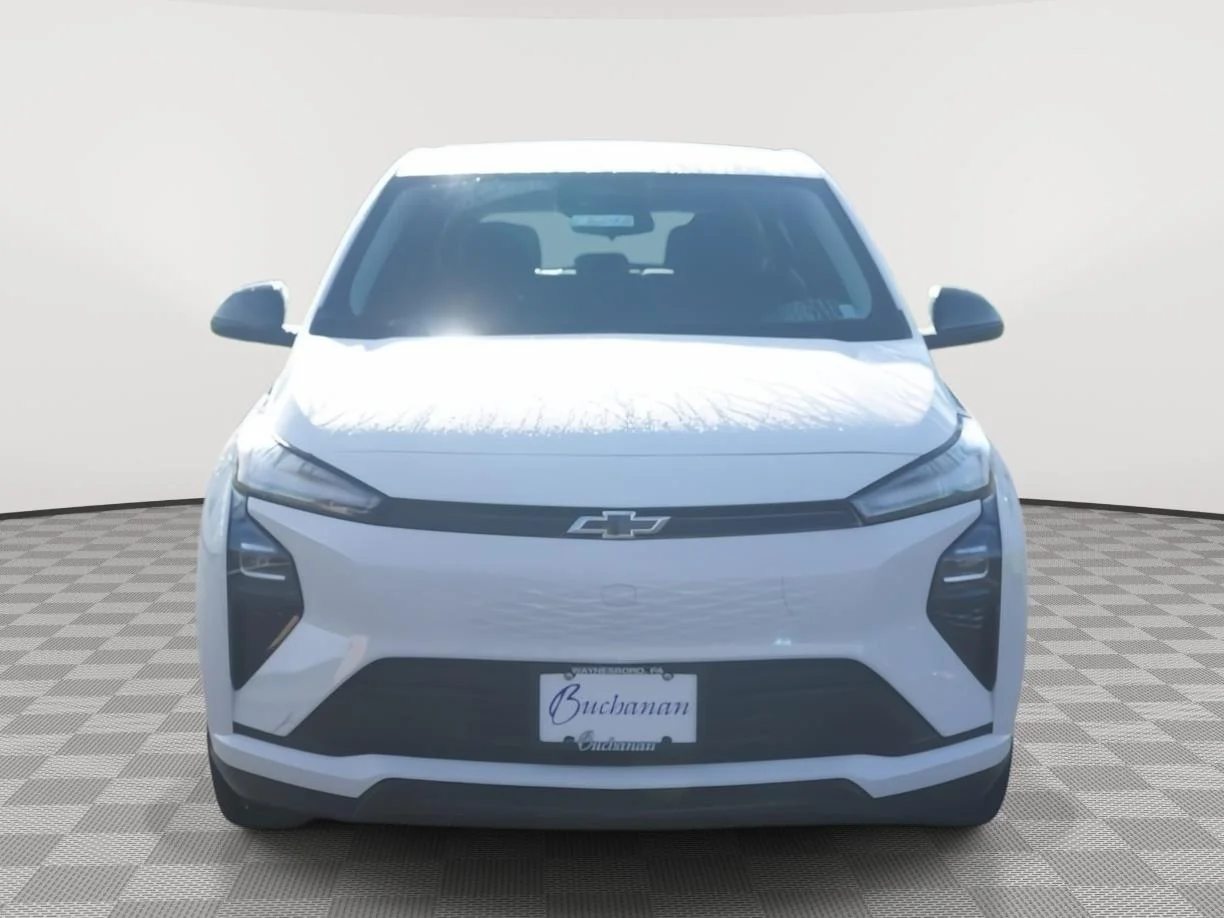 2027 Chevrolet Bolt LT - Photo 9