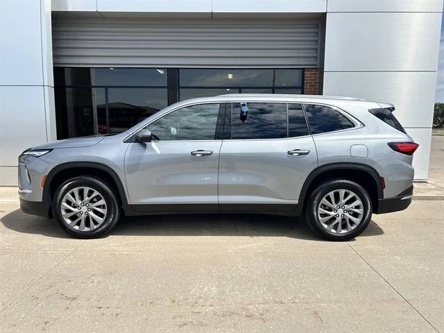 Used 2025 GRAY BUICK Preferred image 9