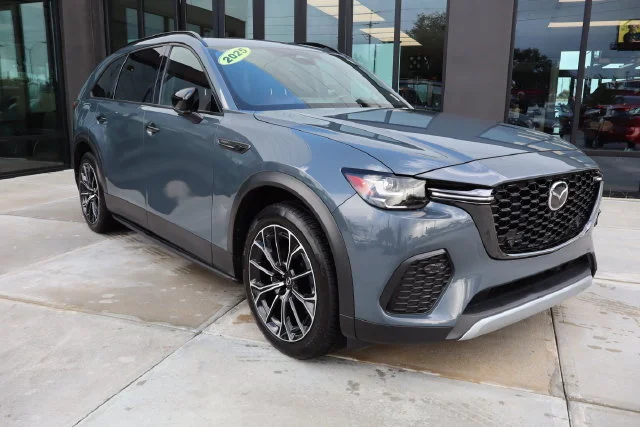 2025 Mazda CX-70