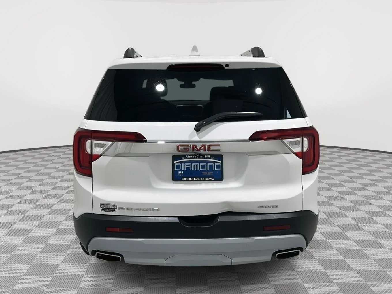 Used 2022 Summit White GMC SLE image 4