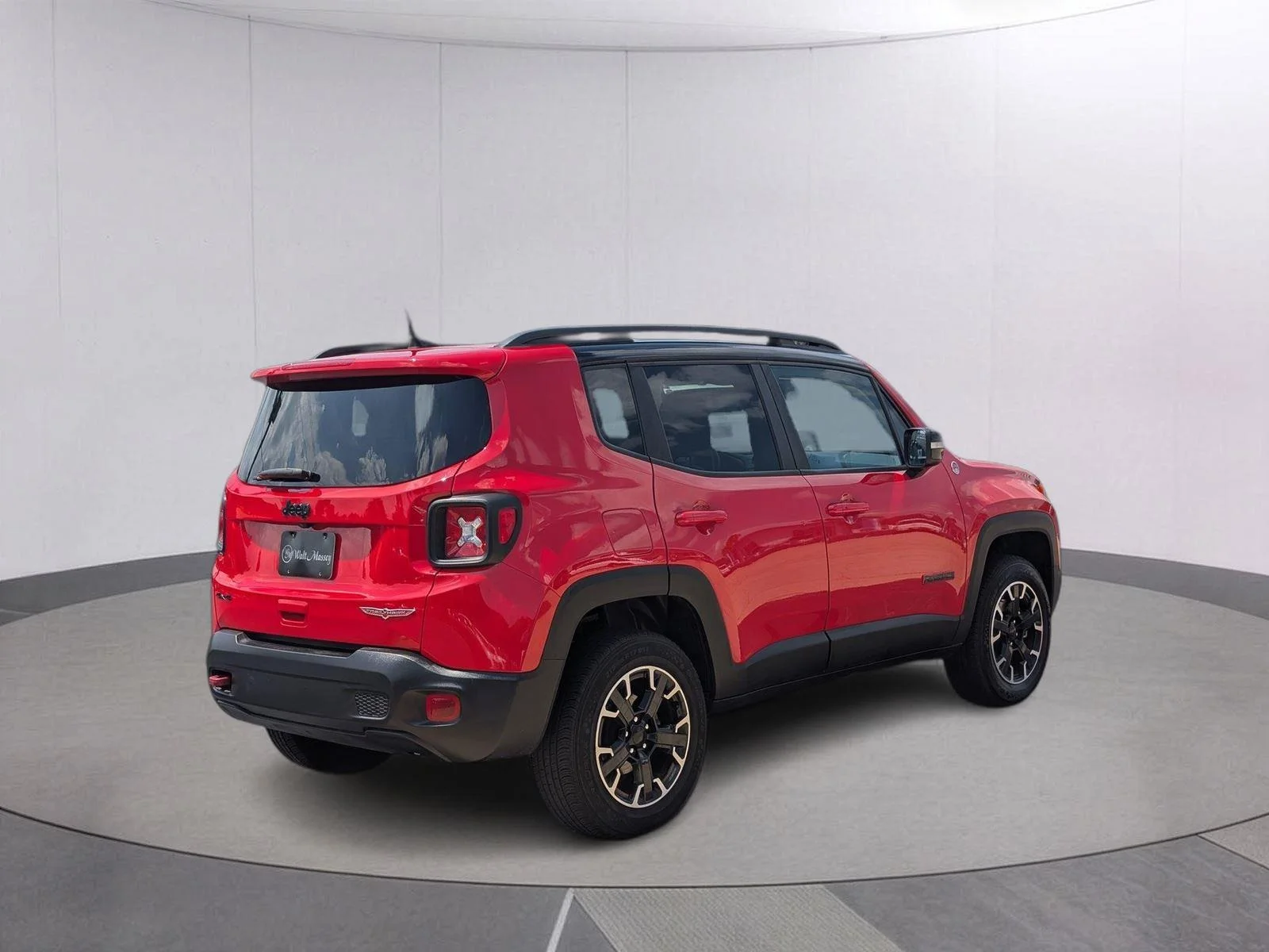 Used 2023 Colorado Red Clearcoat Jeep Trailhawk image 5