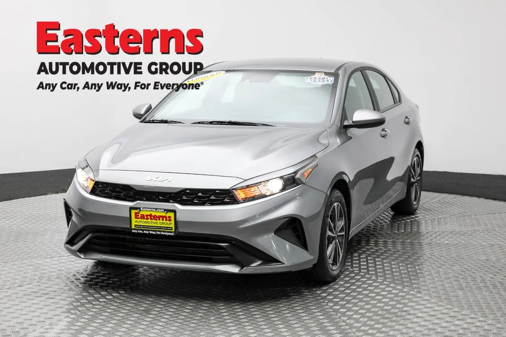 Used 2024 Gray Kia LXS image 1