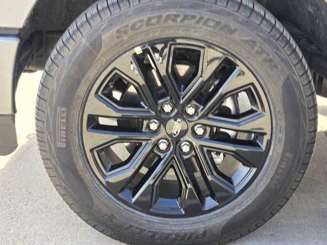 New 2026 Carbonized Gray Metallic Ford XLT image 27