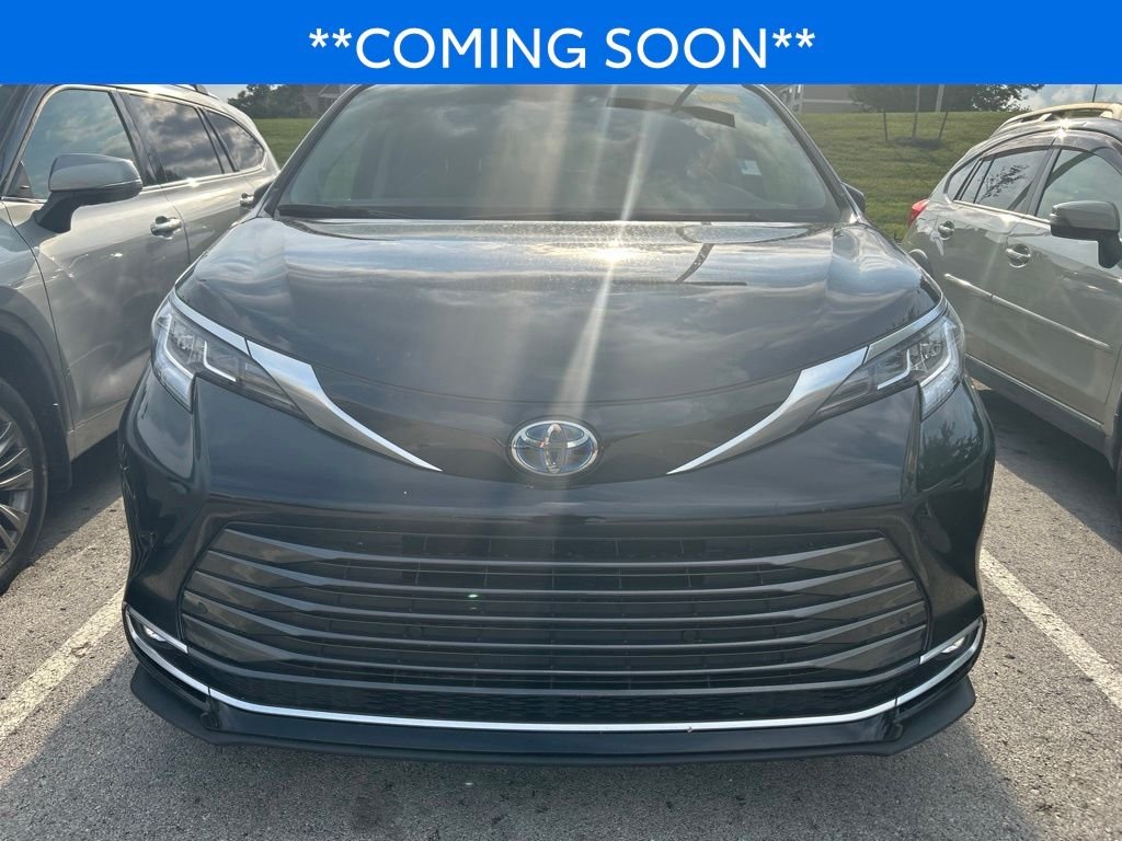 Certified 2024 Toyota Sienna Limited with VIN 5TDZSKFC0RS127713 for sale in Kansas City
