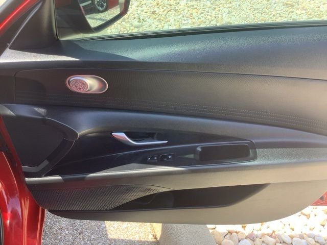 Used 2023 Scarlet Red Hyundai Blue image 17
