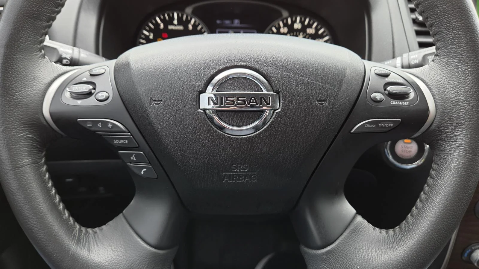 Used 2018 Gun Metallic Nissan Platinum image 26