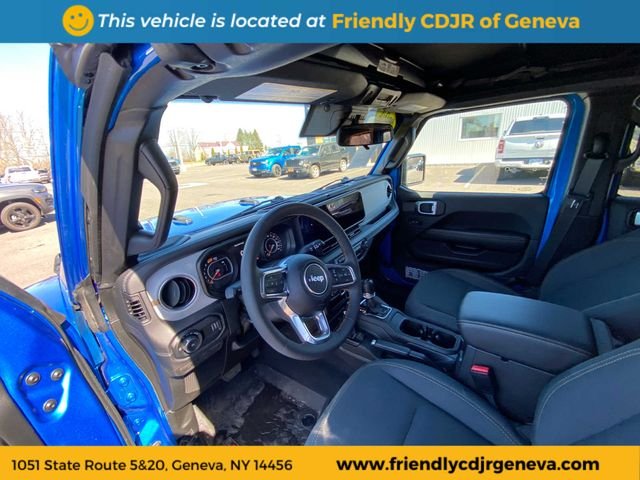 Used 2024 Blue Jeep Sahara image 13