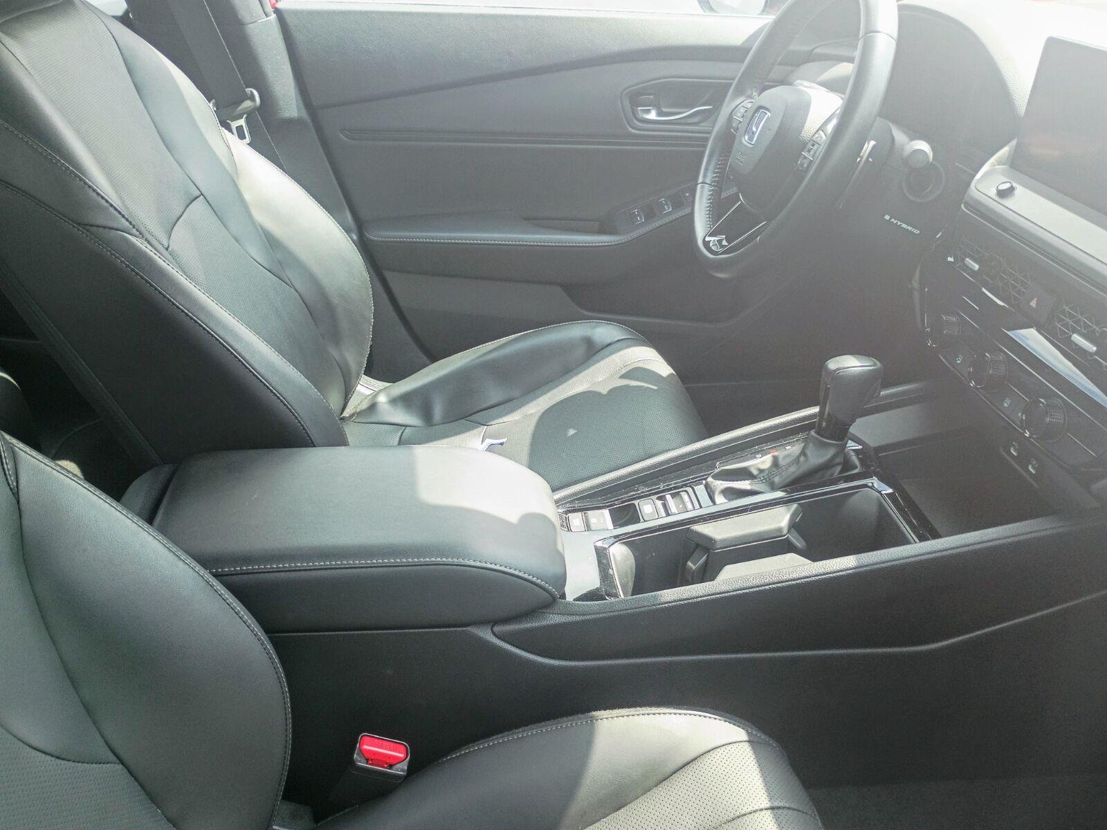 Used 2023 Radiant Red Metallic Honda Sport-L image 3