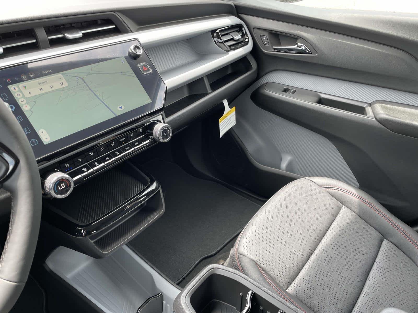 New 2027 Mosaic Black Metallic Chevrolet RS image 27