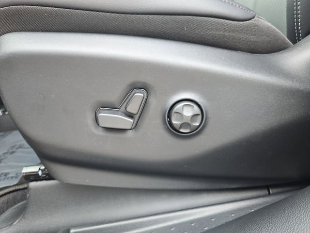 2026 Chrysler Pacifica Select - Photo 17