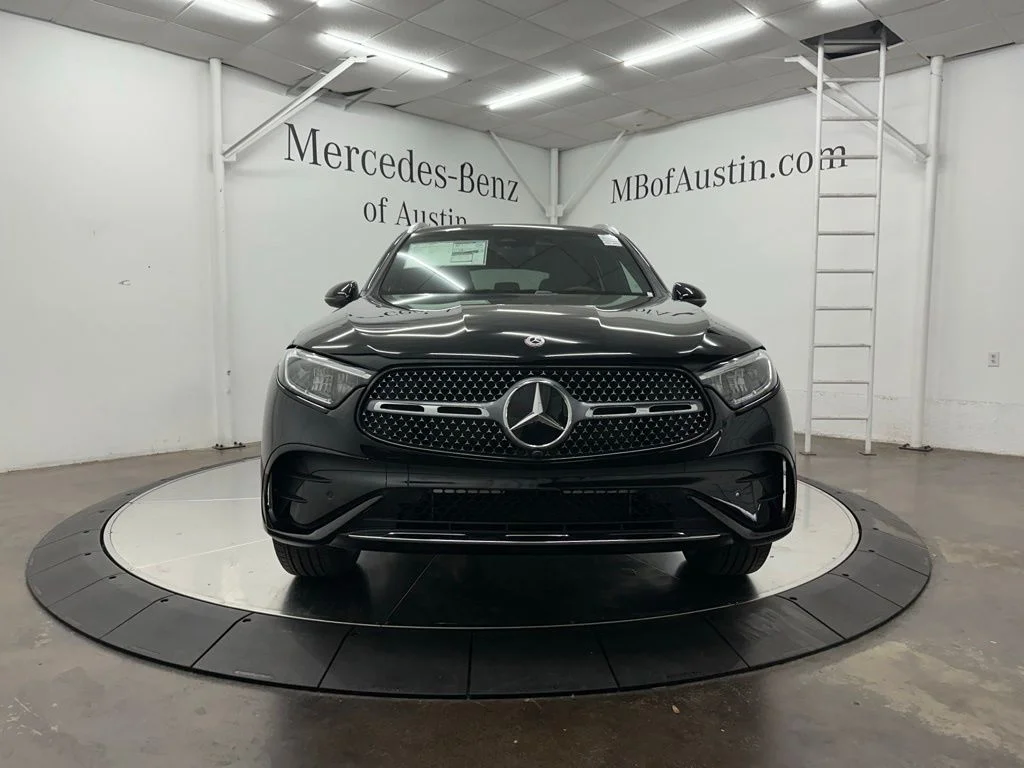 New 2026 Black Mercedes-Benz GLC 300 image 2