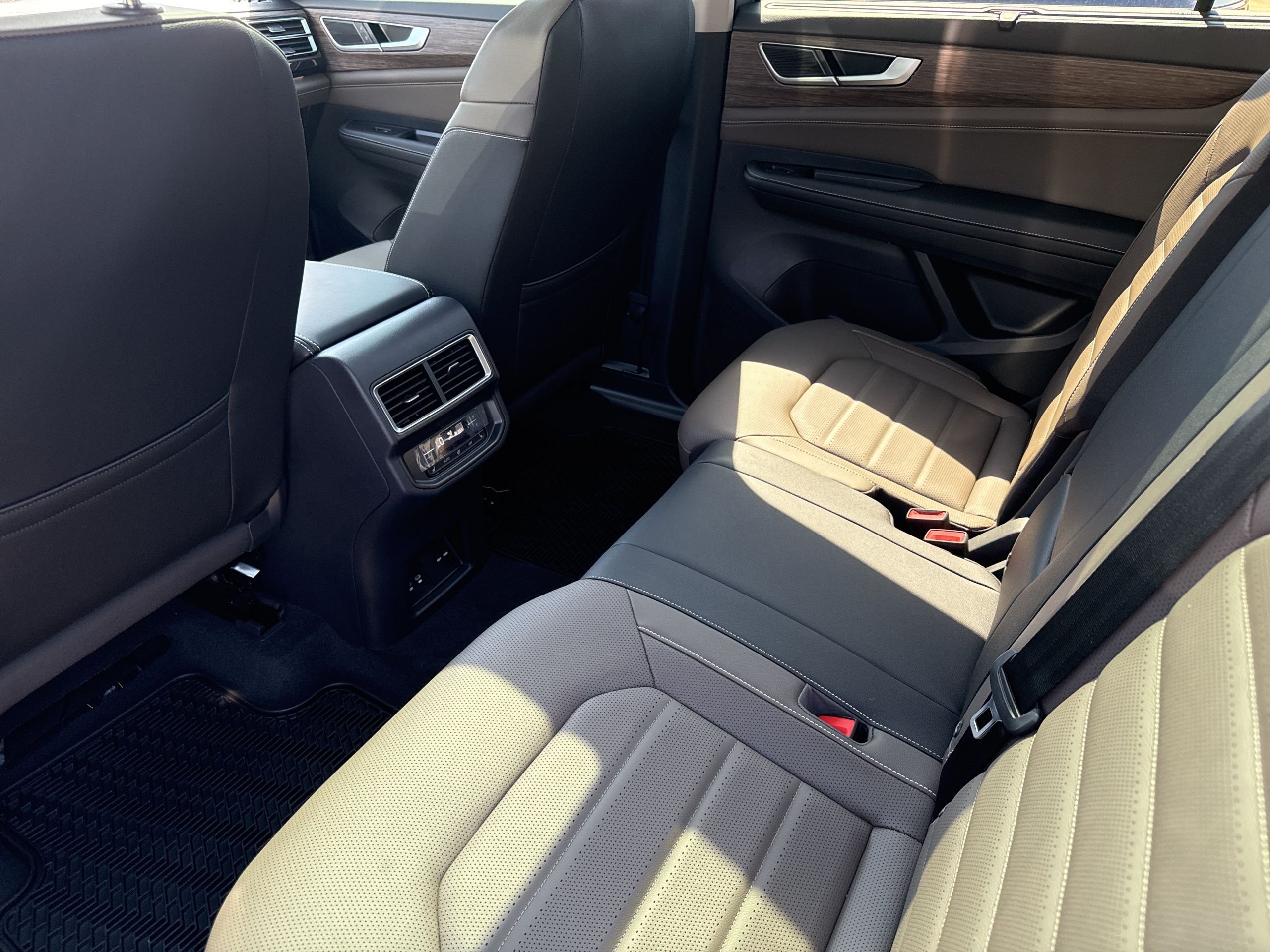 2026 Volkswagen Atlas SEL - Photo 21
