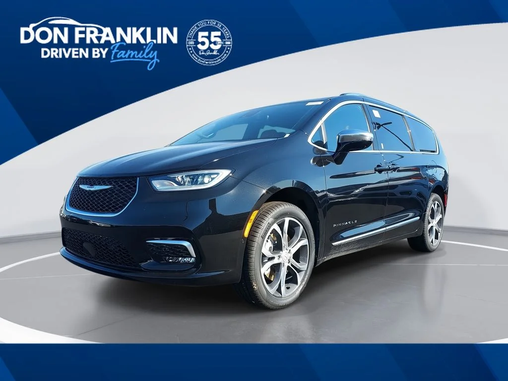 2026 Chrysler Pacifica Pinnacle AWD's photo