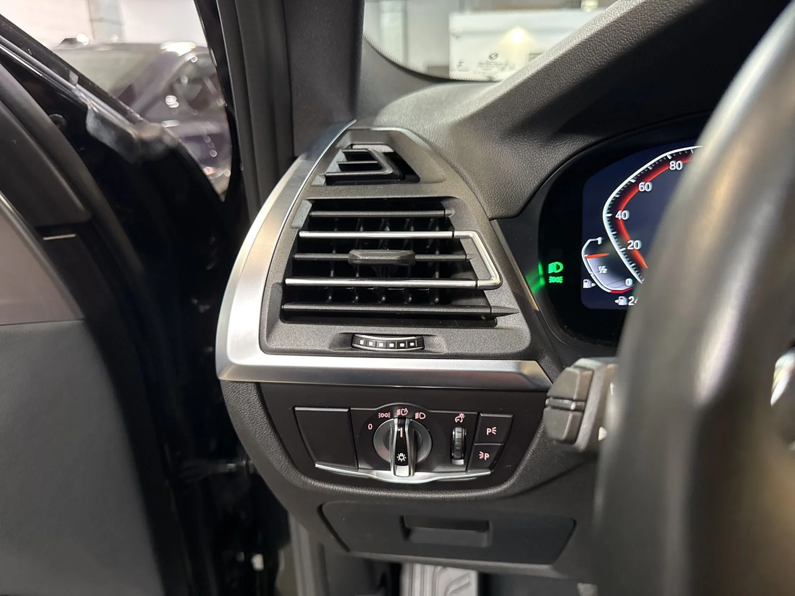 Used 2023 Black BMW xDrive30i image 35