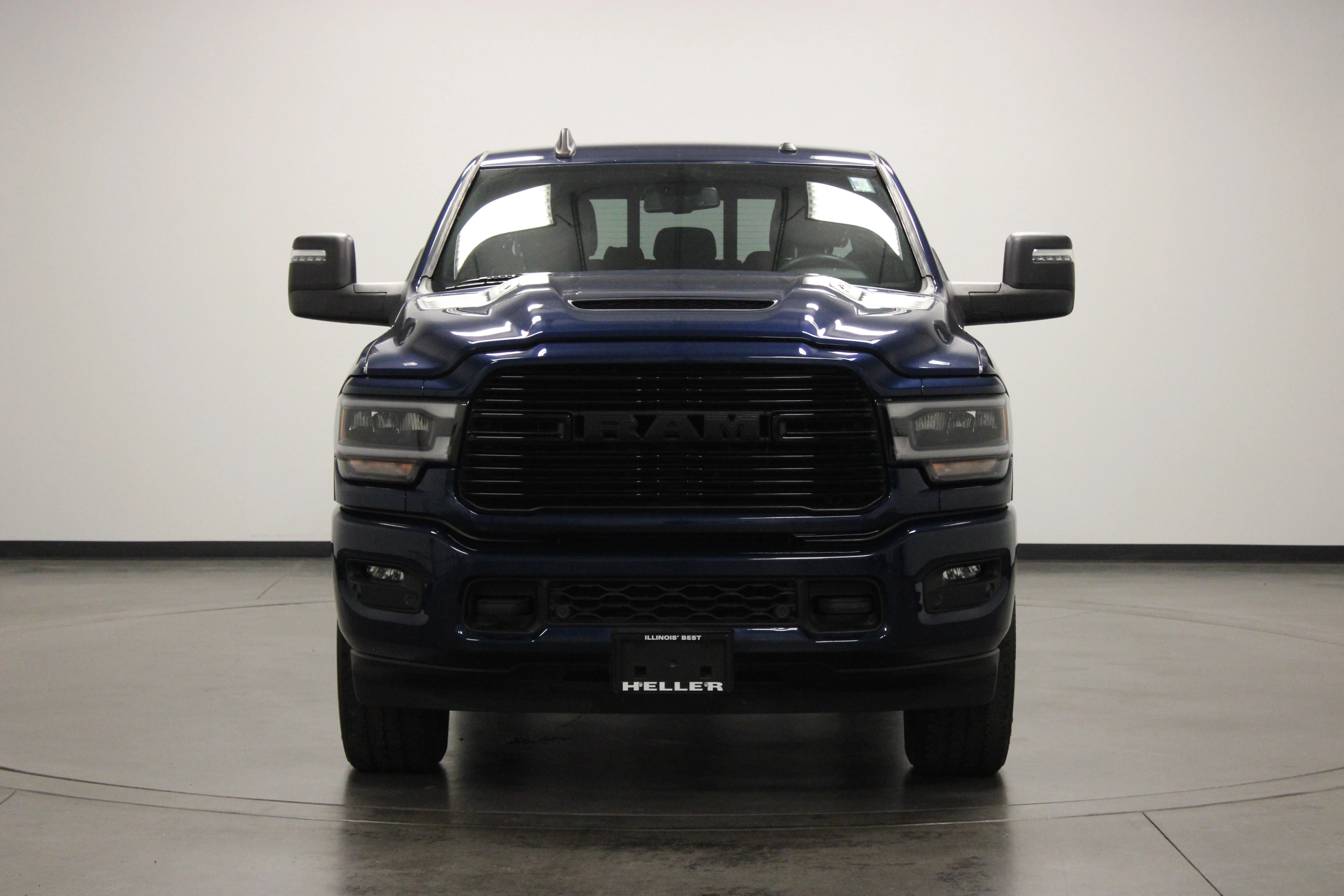 Used 2023 Patriot Blue Pearlcoat Ram Laramie image 3