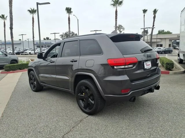 Used 2015 Gray Jeep Overland image 9