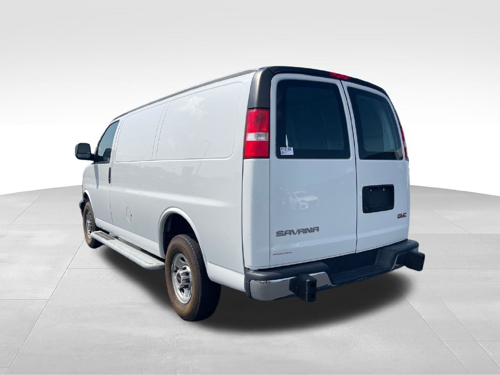 Used 2024 White GMC Work Van image 3