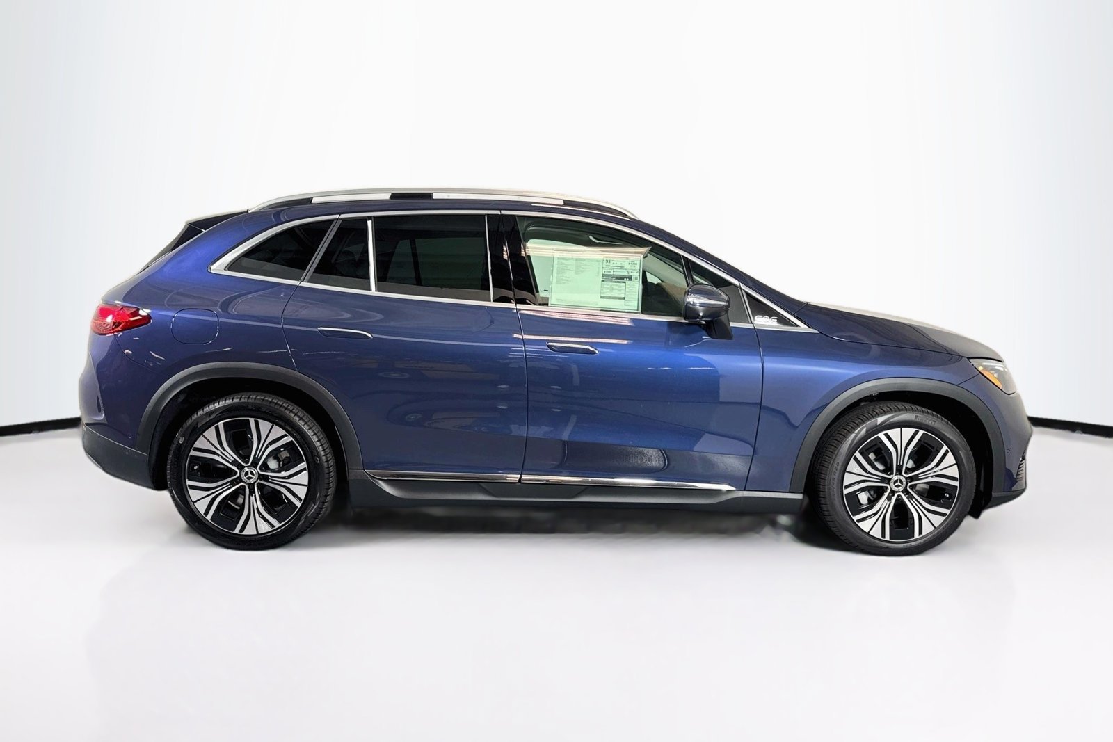 New 2026 Twilight Blue Metallic Mercedes-Benz EQE 320+ image 4