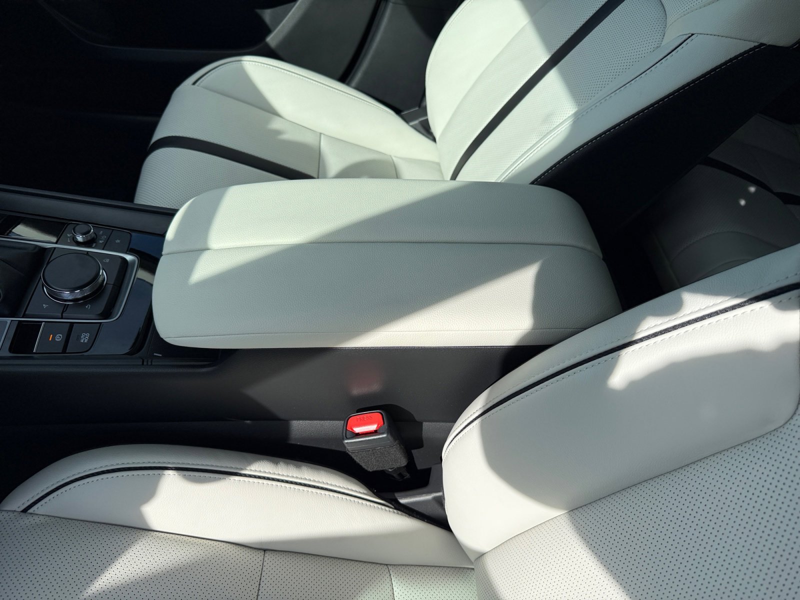 2026 Mazda CX-50 Premium - Photo 14